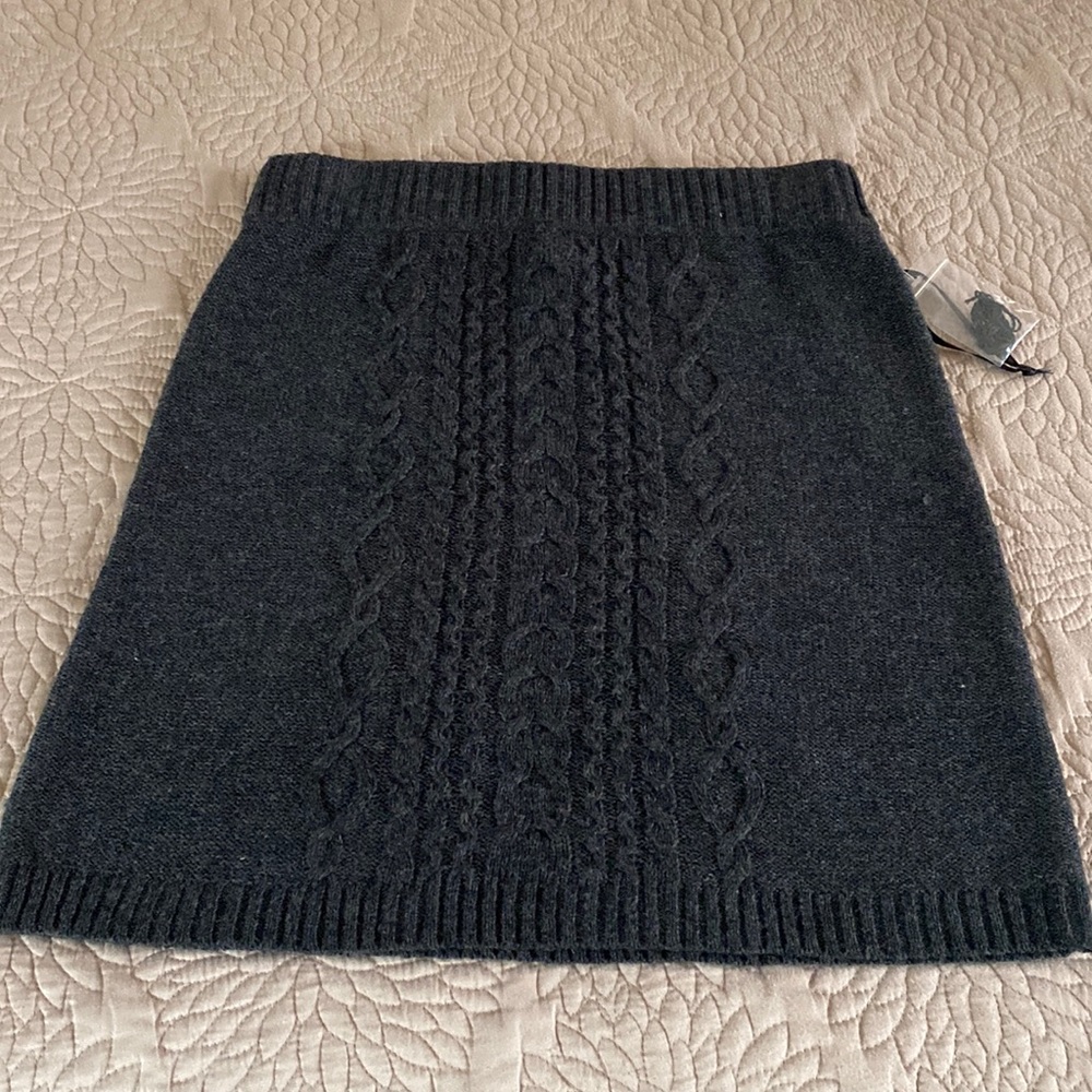 NWOT Marisa Christina knit sweater skirt